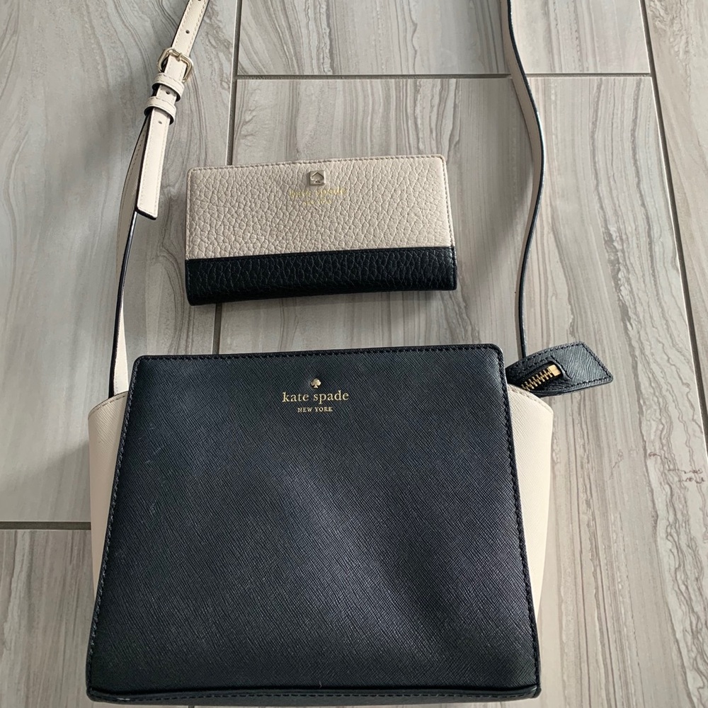 Kate Spade crossbody purse and wallet